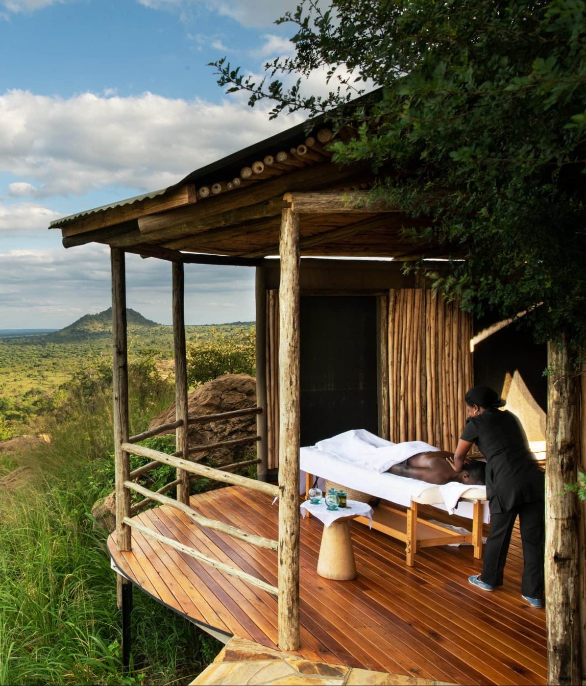 Lemala Mpingo Ridge — Outdoor bathtub beside the suite deck.